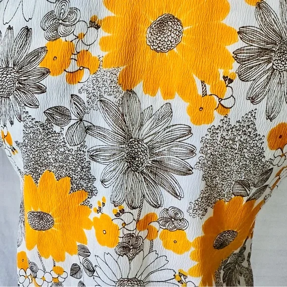 SOLD. Vintage 60s Homemade Sleeveless Button-Up Blouse Collar Gold Floral Medium - Picture 6 of 9